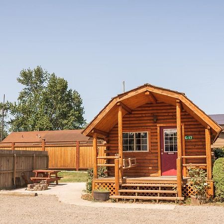Redwood Coast Cabins And Rv Resort Eureka Dış mekan fotoğraf