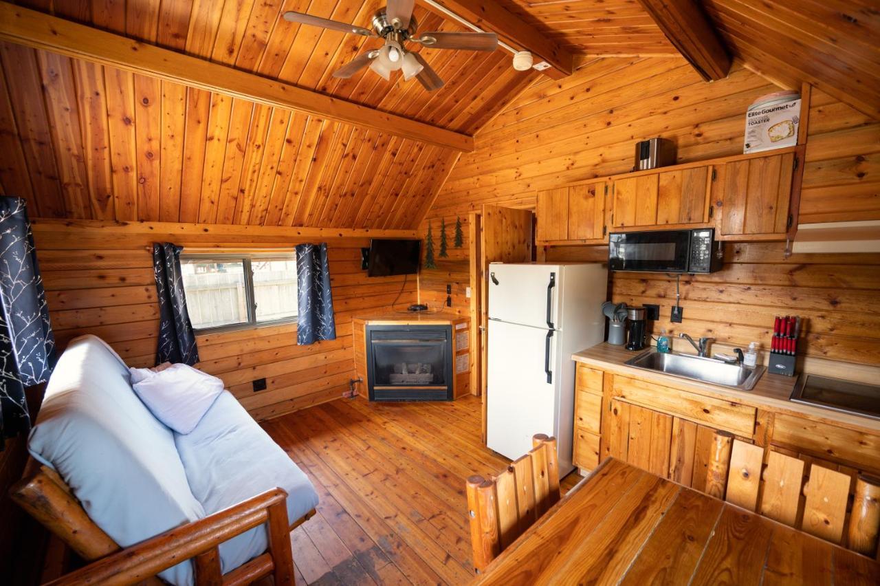 Redwood Coast Cabins And Rv Resort Eureka Dış mekan fotoğraf