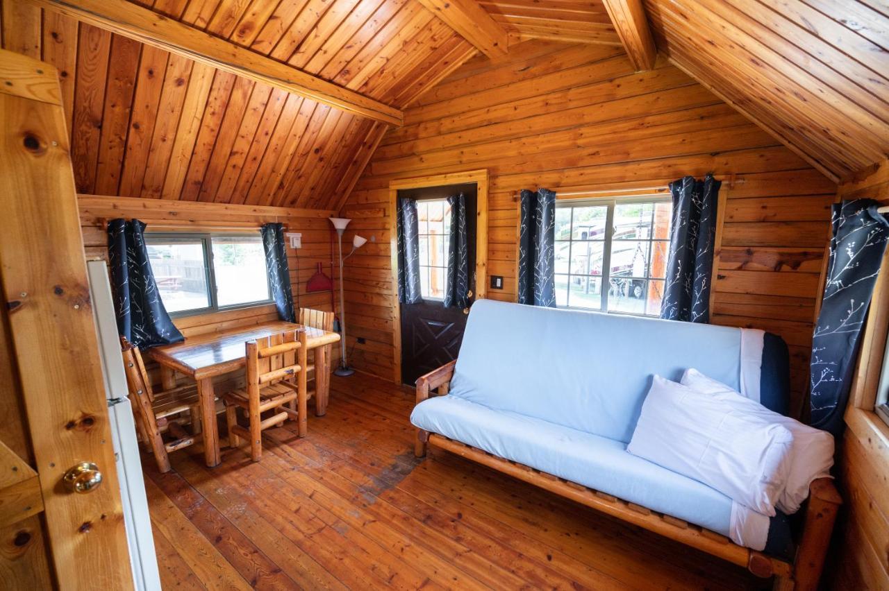 Redwood Coast Cabins And Rv Resort Eureka Dış mekan fotoğraf