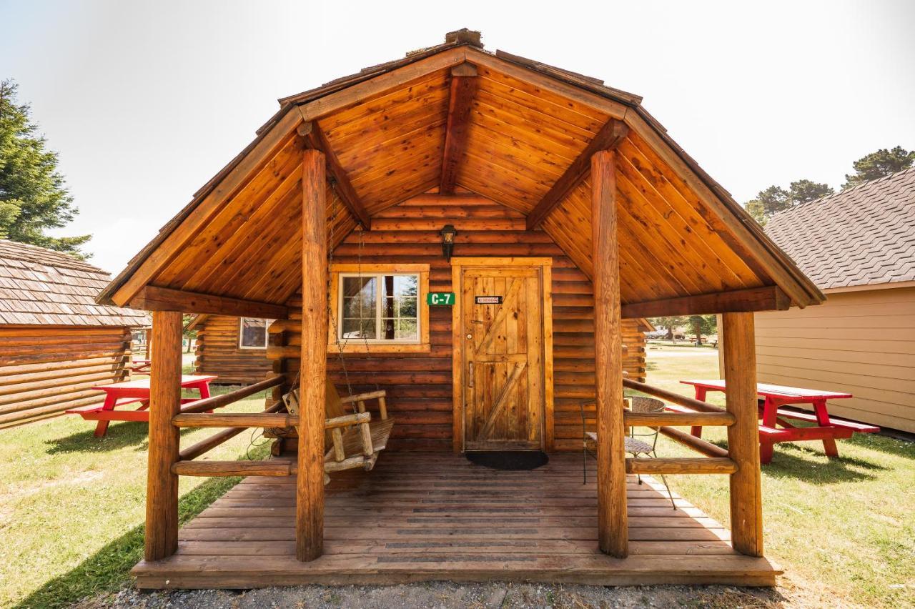 Redwood Coast Cabins And Rv Resort Eureka Dış mekan fotoğraf